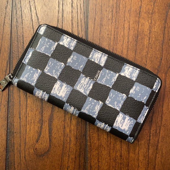 Coach Wallet - Picture 2 of 3